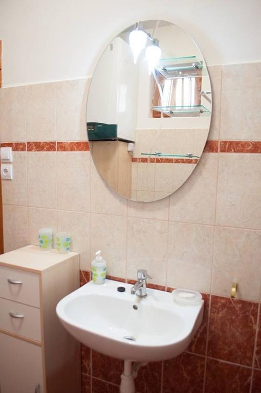Bornemisza Kuria Apartment Tiszabecs Exterior foto
