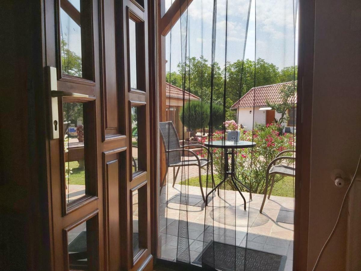 Bornemisza Kuria Apartment Tiszabecs Exterior foto